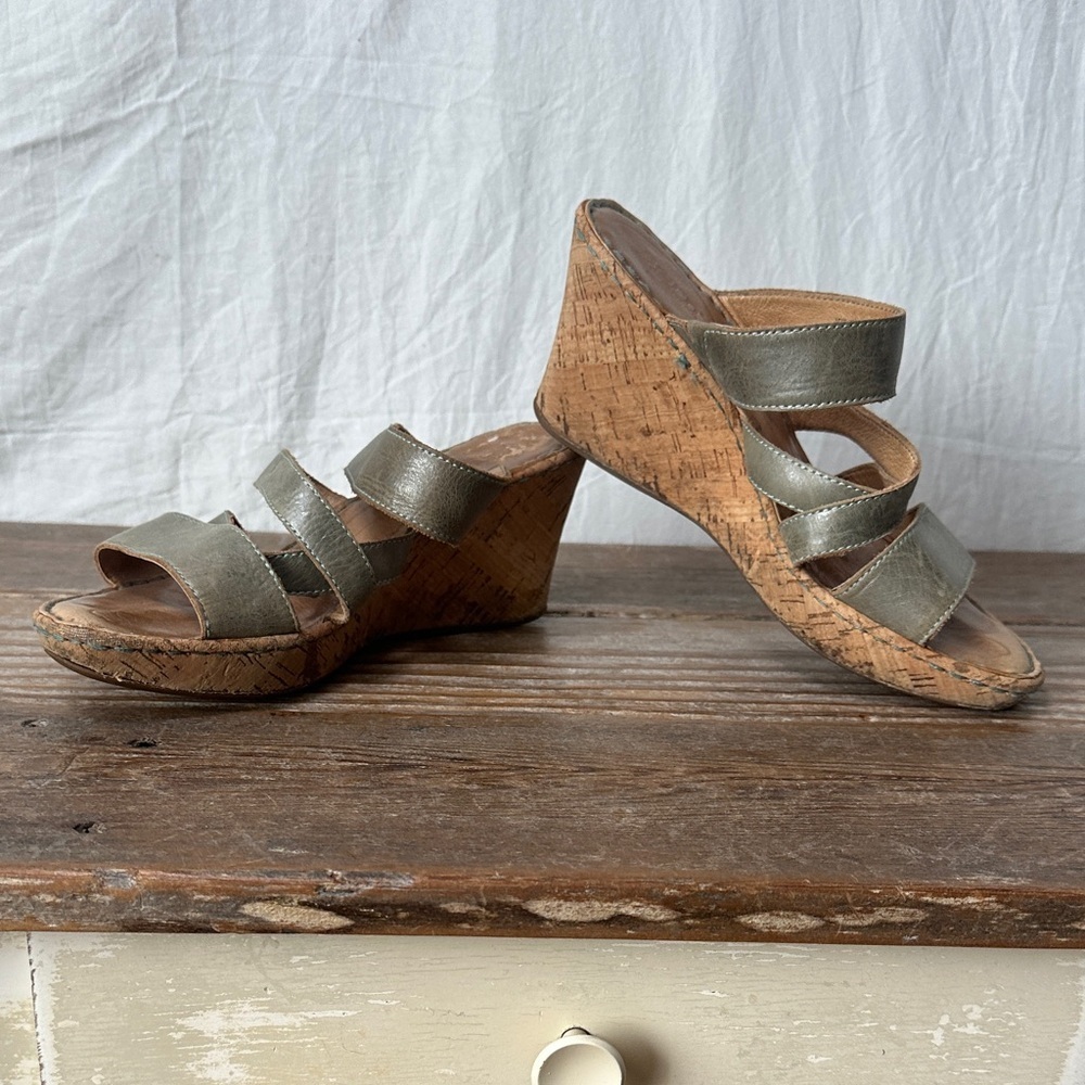 Born Metallic Olive Multi-Strap Cork Wedges - Picture 6 of 8